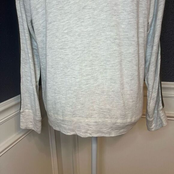 Monrow Supersoft Vintage Neutral Stripe Raglan Top - Picture 6 of 12
